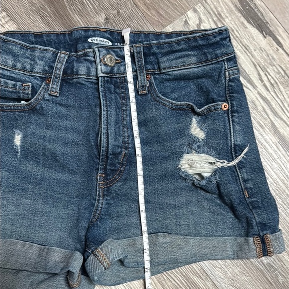 Old Navy High Rise Denim Distressed O.G. Shorts Size 8 - Picture 6 of 8